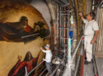 I restauratori al lavoro sul ponteggio