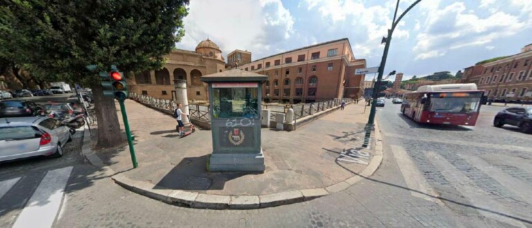 Cabina di Via Luigi Petroselli, foto Google Maps