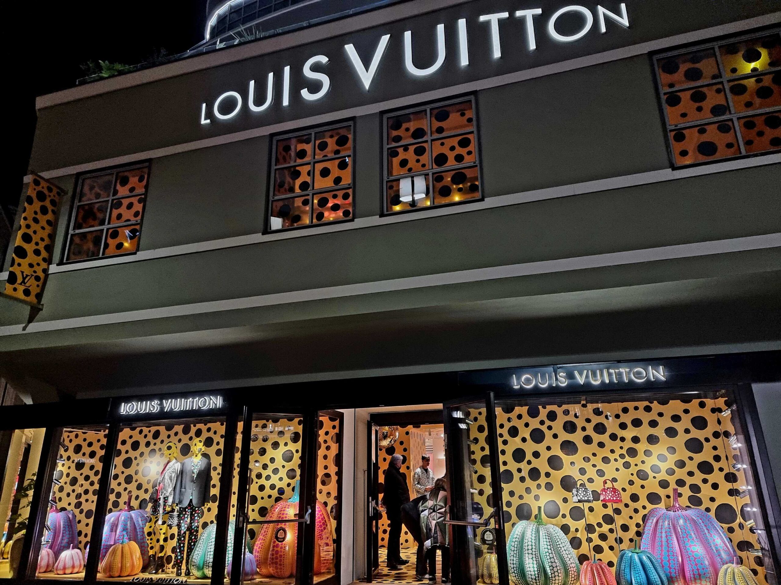 Louis Vuitton e Yayoi Kusama a Milano