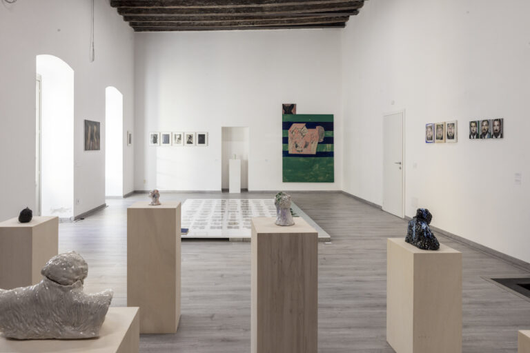 installation view, Circolo Bellano, foto di Carlo Borlenghi