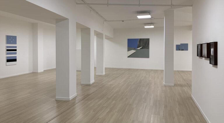 La solitudine dello spazio, installation view, Artra Gallery