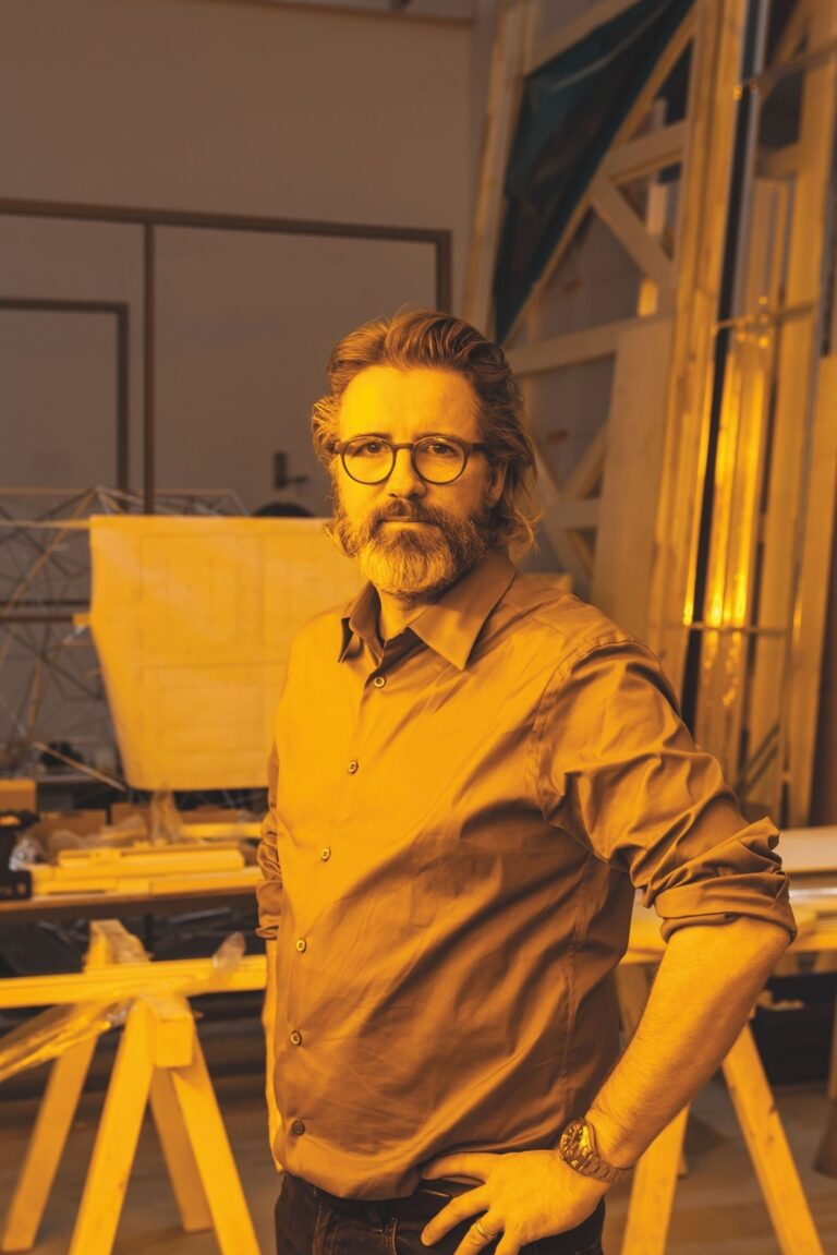 RItratto di Olafur Eliasson, 2017. Photo Runa Maya Mørk Huber, Studio Olafur Eliasson