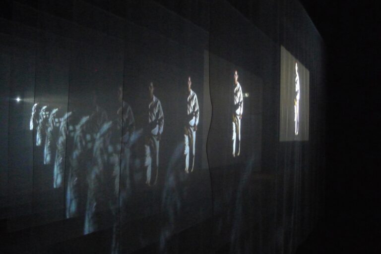 Bill Viola, The Veiling, 1995. Photo Kira Perov © Bill Viola Studio