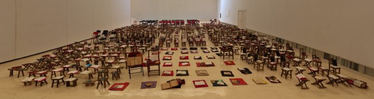 Mao Tongqiang, Bibles, installation, 2011, courtesy of the artist