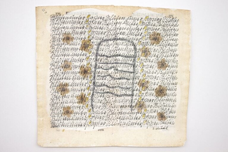 Senza titolo (Serie SCRITTURE), 1980s. Antique book page, rice paper, black India ink, gold leaf, dettaglio