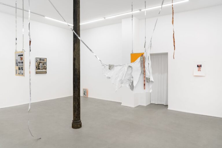 Anastasia Sosunova, Employee of the Month, 2023, installation view at eastcontemporary, Milano. Photo Tiziano Ercoli