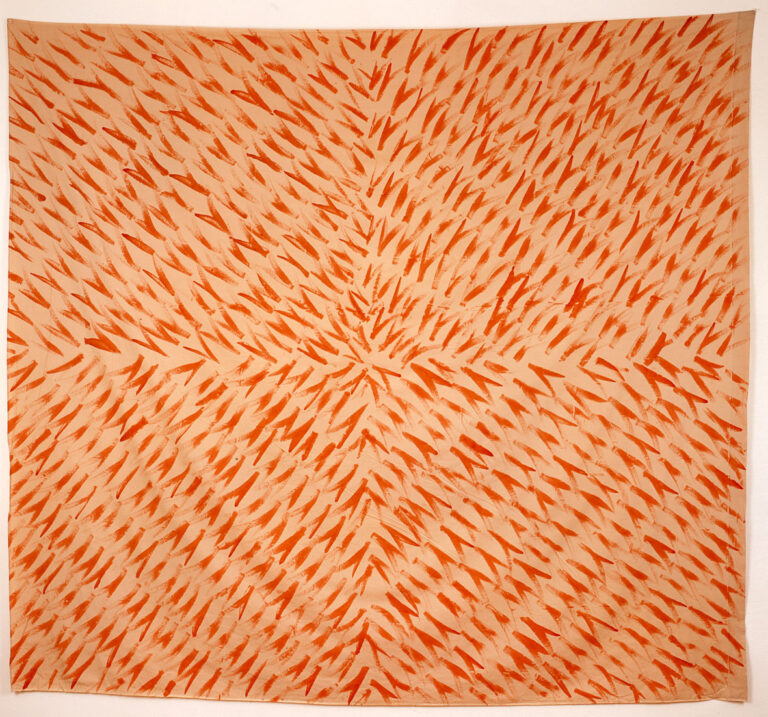 Lenzuolo sabbia arancio, 1973, stoffa dipinta