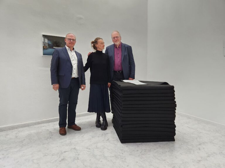 Margherita Moscardini, The Continuous Service, installation view at Gian Marco Casini Gallery, Livorno, 2023. Photo Diego Zuelli