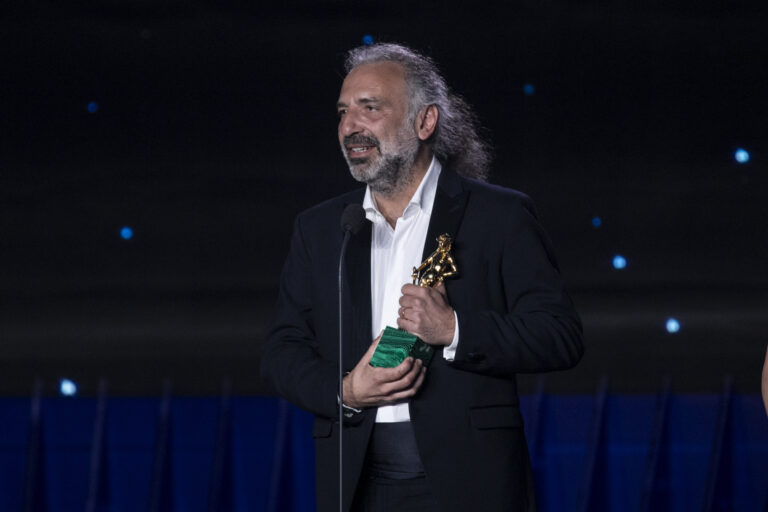Stefano Bollani ritira il David di Donatello al migliore compositore per il film “Il pataffio” (Luca Dammicco | Premi David di Donatello)