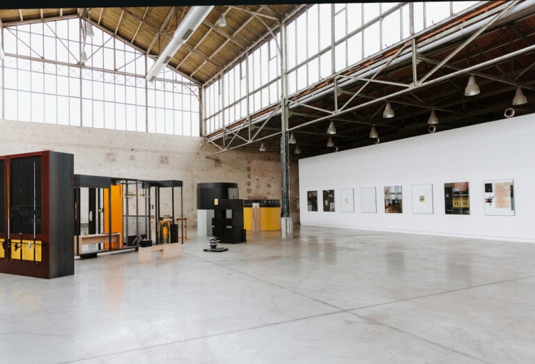 Pietro Fortuna, Glory VI. Au temps où nous n'étions pas des hommes, installation view at BPS22, Charleroi (Belgio), 2023