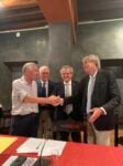 Firma verbale di consgena lavori da sx mario piana, il RUP Manuel cattani, Bruno Barel e Mario Cherido