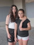 I custodi di Corviale, di Terraproject in collaborazione con Calciosociale. Sofia, 10 anni, con la sorella Asia, 15 anni. Giocano a calcio sociale da due anni. Roma, 2022