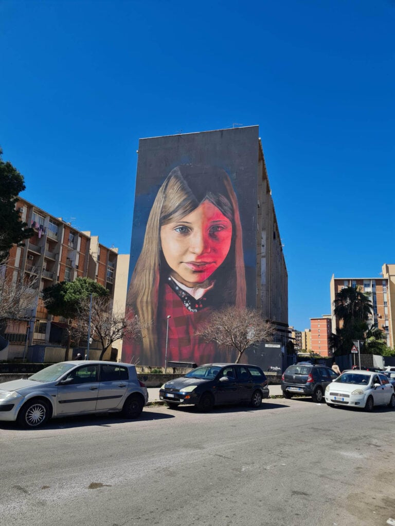 Lo sguardo di una bambina_Murales allo Sperone. Photo Maurizio Carta