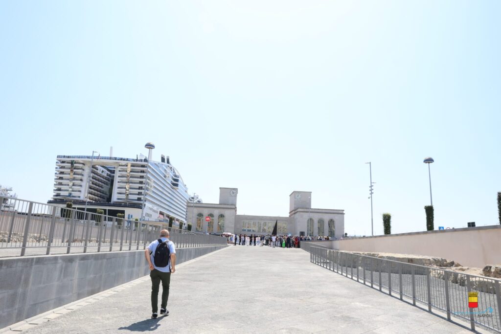 Sottopasso dal Molo Angioino della Stazione Piazza Municipio della Linea 1 a Napoli. Ph. Comune di Napoli