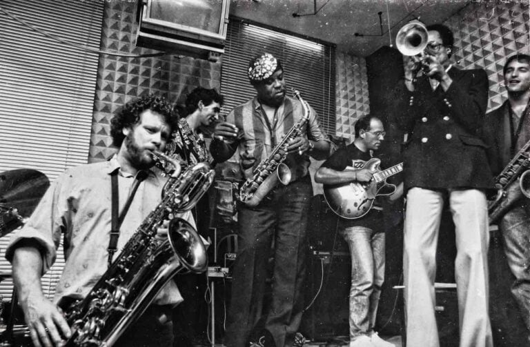 Jam Session, installation view at Vernice Fresca Blues Bar, Livorno, 1989. Photo Federico Tovoli