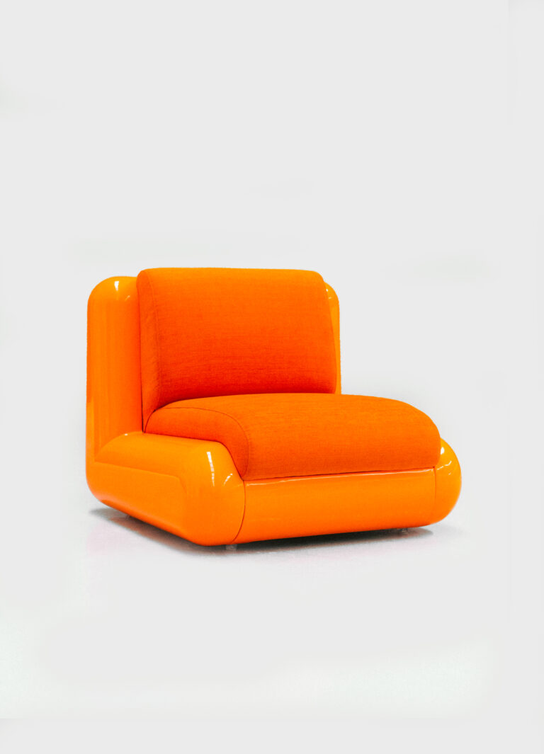 Uma T4, lounge chair orange