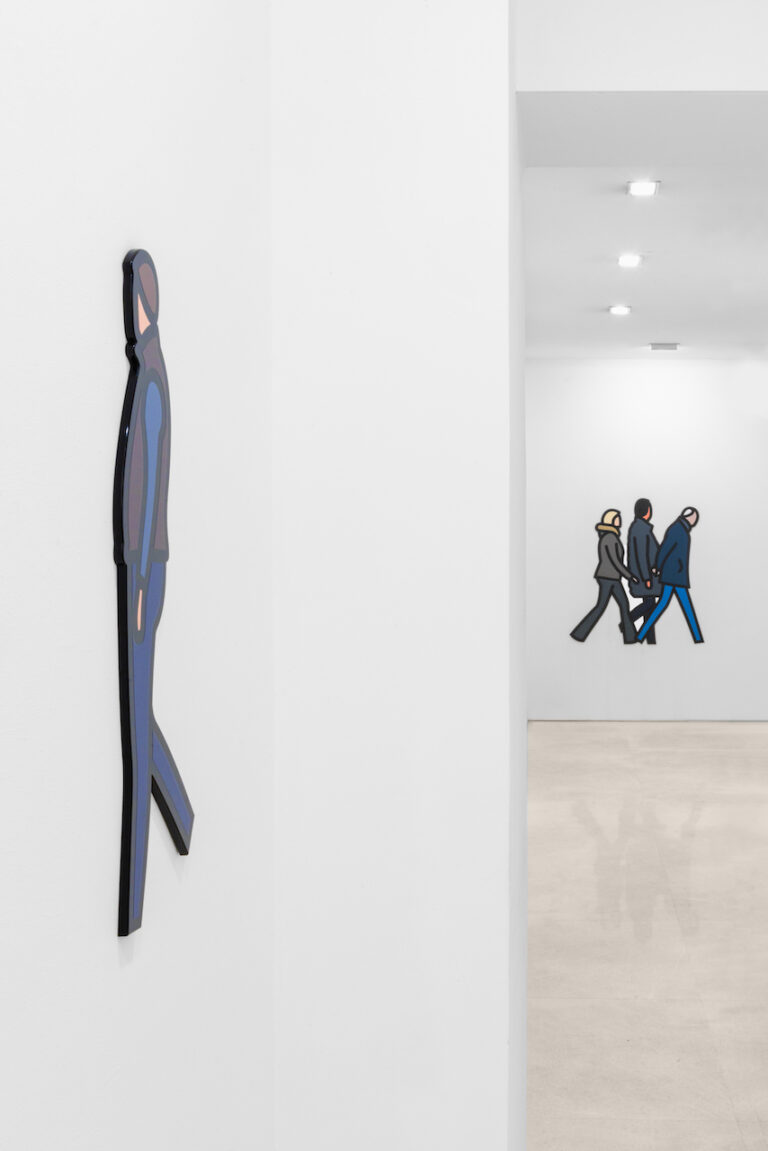 Julian Opie, Walking Figures, installation view at Galleria Valentina Bonomo, Roma, 2023. Photo © Christian Rizzo