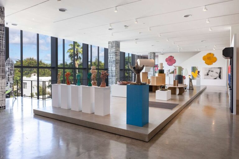 House in Motion - New Perspectives, installation view at de la Cruz Collection, Miami