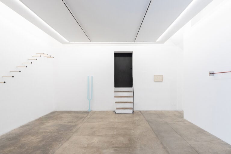 Jacopo Mazzonelli, A ROOM, installation view at Galleria Studio G7, Bologna, 2023. Courtesy of the artist e Galleria Studio G7, Bologna. Photo Francesco Rucci