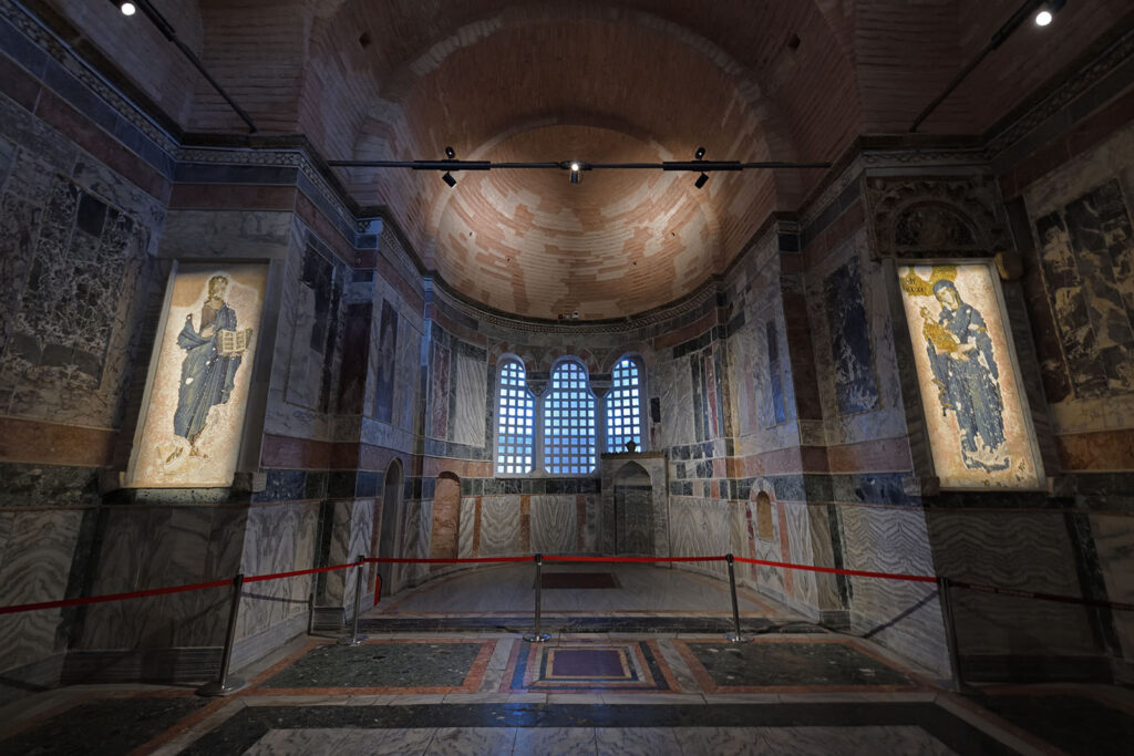 Chiesa di Chora, Istanbul. By Dosseman - Own work, CC BY-SA 4.0, via Wikimedia Commons