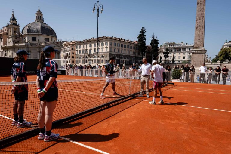 Il campo degli Internazionali di tennis a piazza del Popolo, Roma