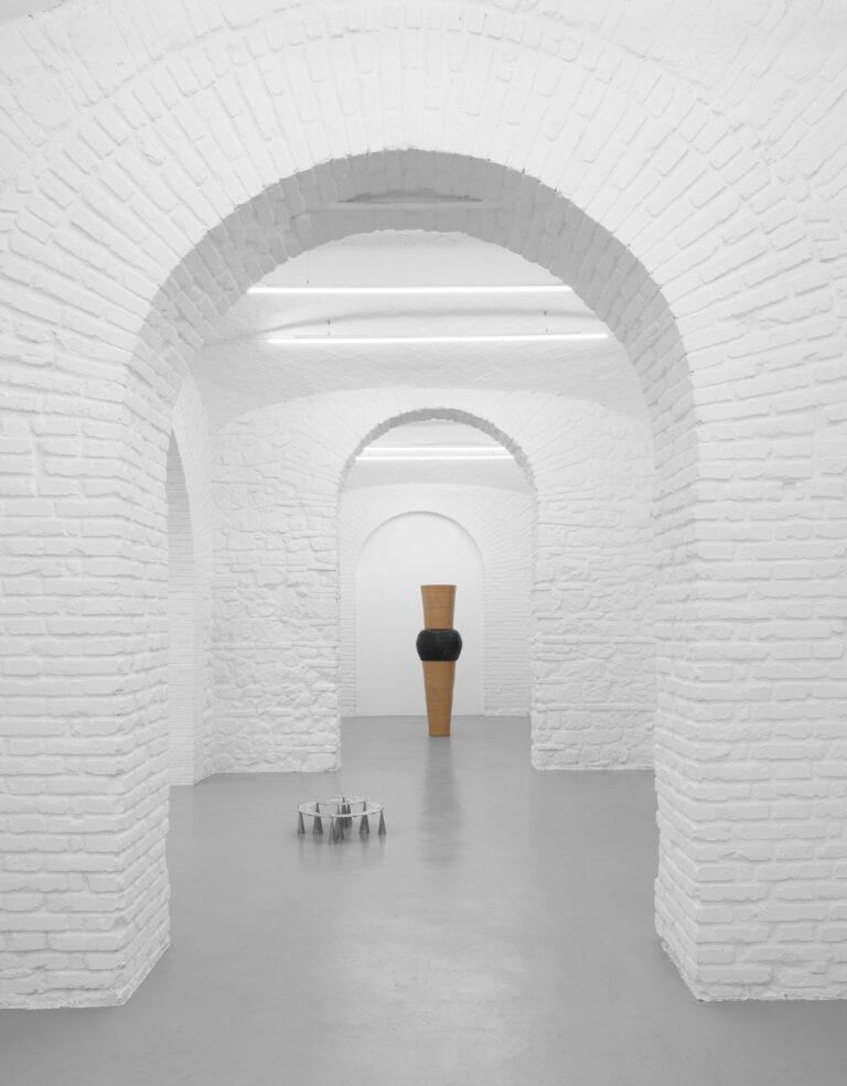 Lucia Cantò, 36°, installation view at Monitor Roma, 2024. Courtesy the Artist and Monitor Rome, Lisbon, Pereto. Photo Giorgio Benni