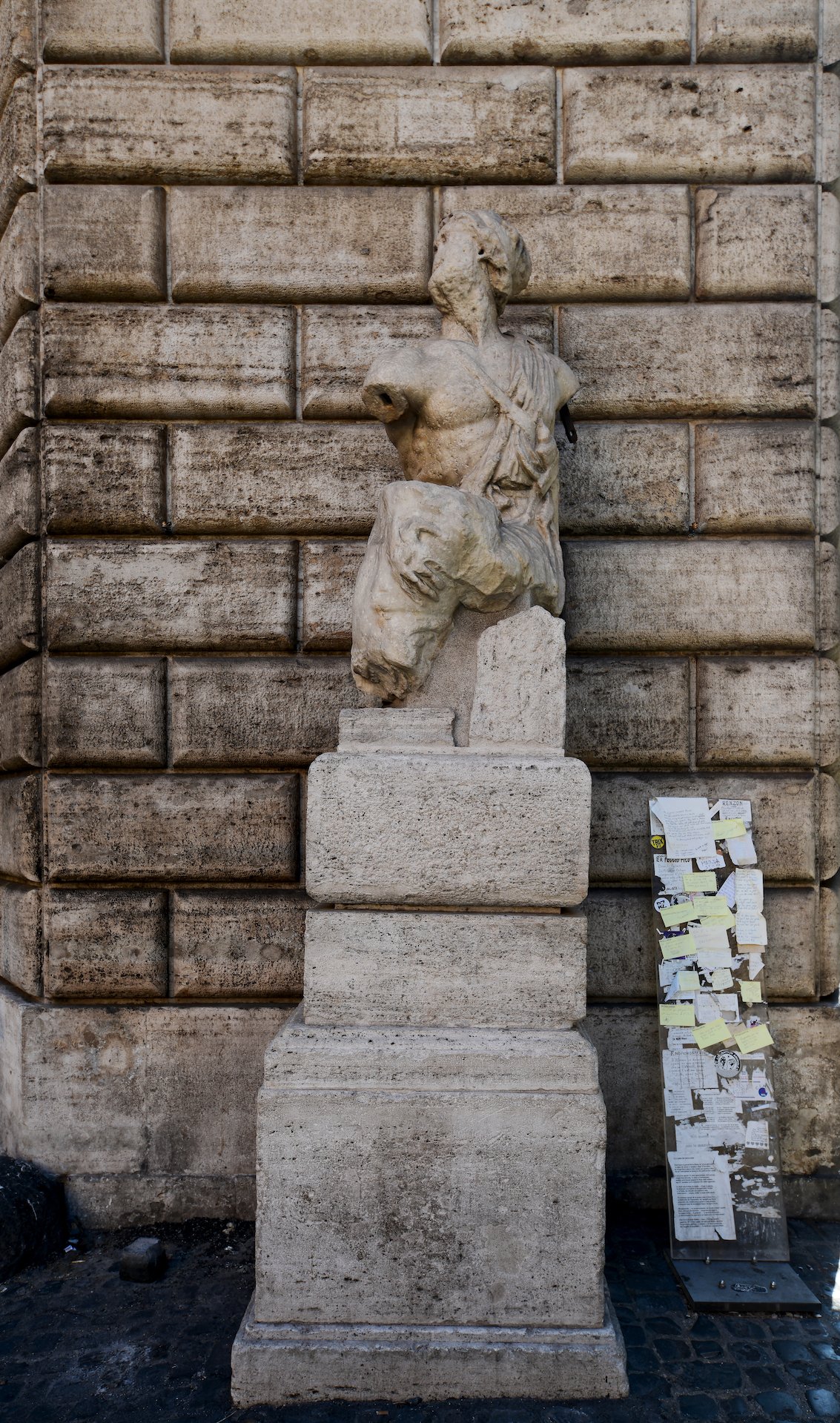 Statua di Pasquino, Roma. Photo via Wikipedia