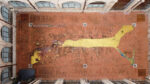 Veduta aerea dell'opera di Angelo Bellobono per il Chiostro del Museo dei Bronzi Dorati e della città di Pergola ph Natascia Giulivi