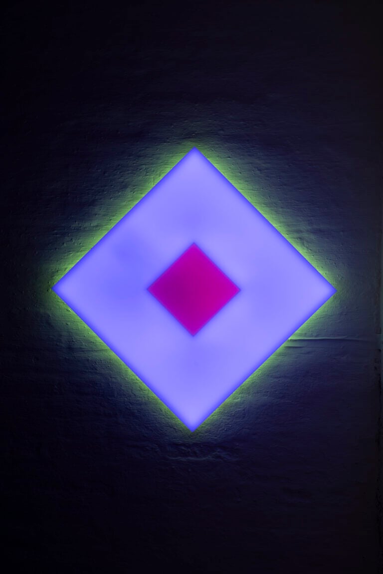 Brian Eno, Solids I, 2023, Lightbox, 65 x 65 x 5.5 cm. Courtesy Galleria Michela Rizzo. Foto Francesco Piva