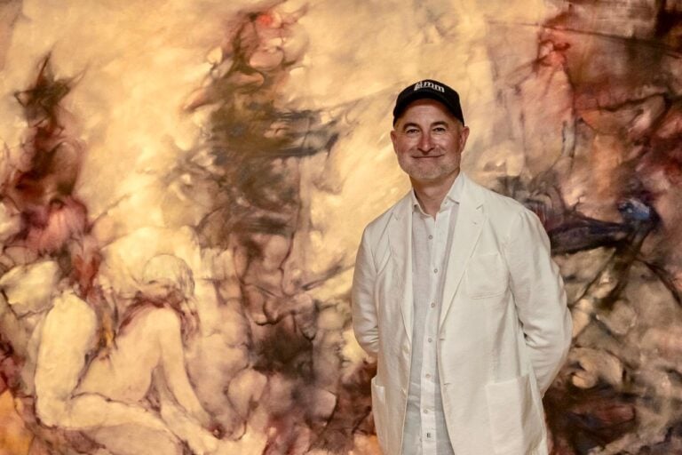 christian levett in front of dorothea tannings artwork eperdumentcredit cfammphotos jerome kelagopian In Francia apre il primo museo d’Europa dedicato alle donne artiste. Ecco le foto