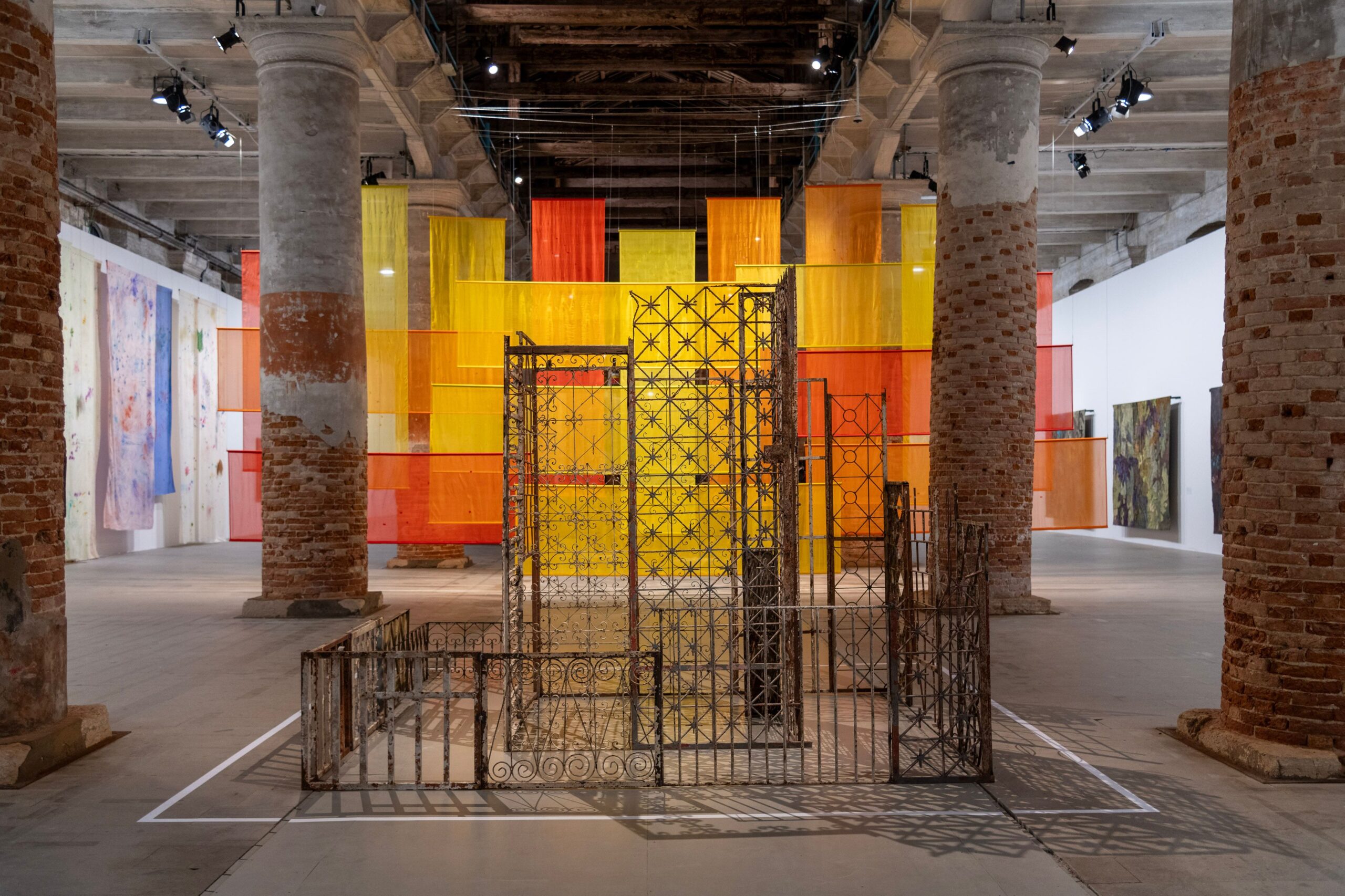 Kiluanji Kia Henda, A Espiral do Medo, 2022. Installation view alla Biennale Arte di Venezia 2024, Arsenale. Photo Irene Fanizza