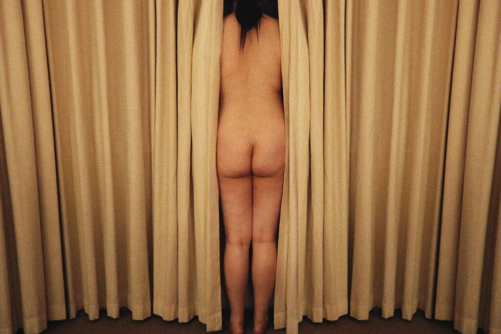 Enci Huang – Curtain