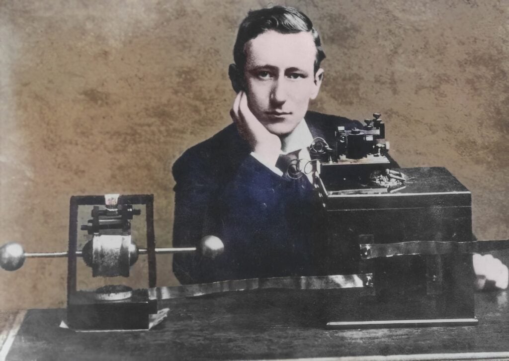 Marconi Alive. Rendere Visibile l’Invisibile