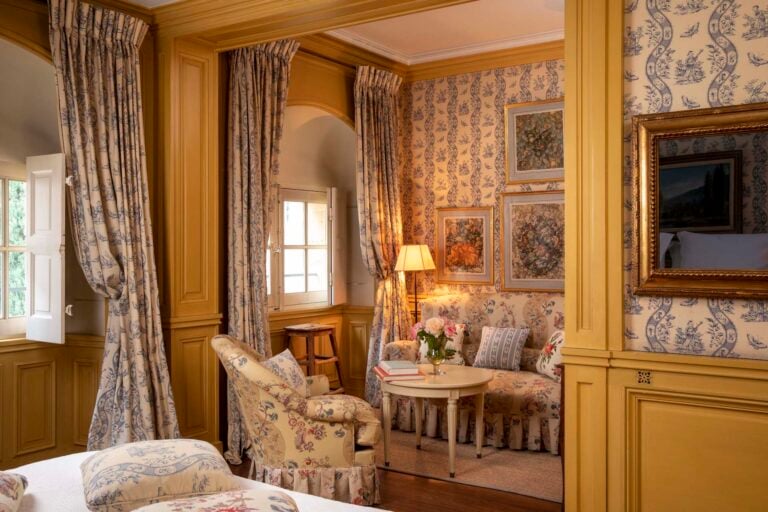 Chambre, hotel La Mirande, Avignone. Photo ©Christophe Bielsa