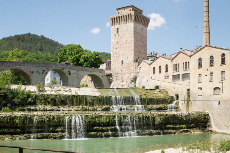 Nelle Marche quattro studi di architettura a confronto sul tema del riuso degli spazi industriali