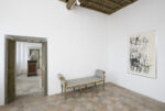 La mostra di Rita Ackermann a Palazzo Twombly a Bassano in Teverina