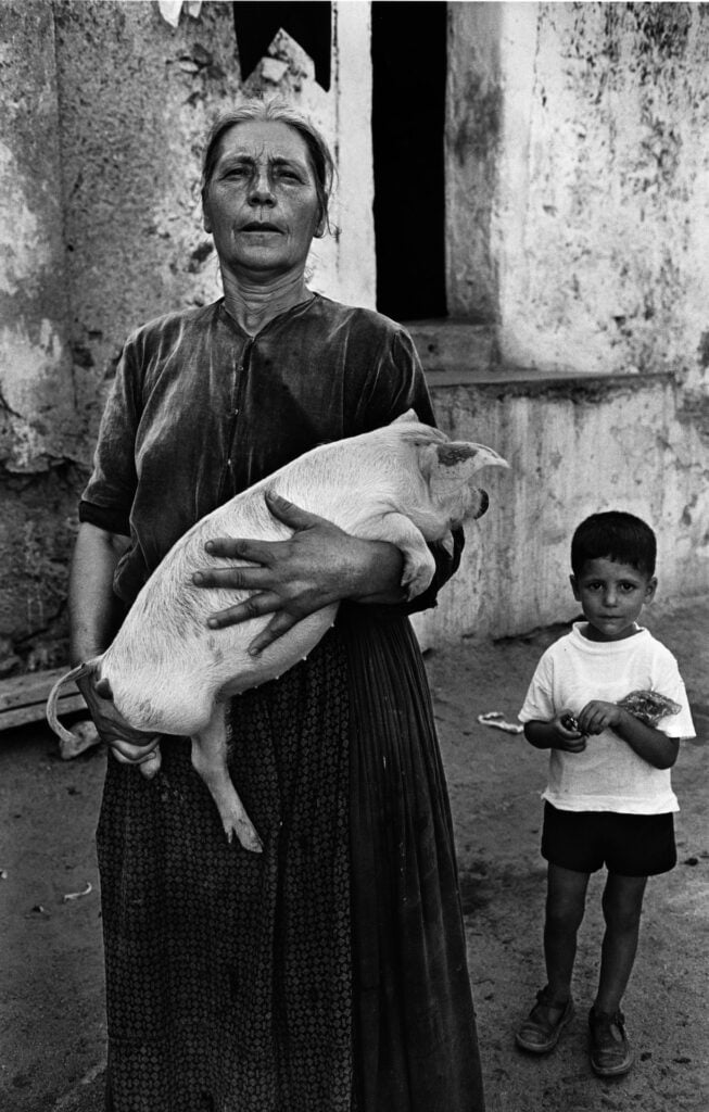 Lisetta Carmi, Sardegna, Onifai, 1964 © Martini &  Ronchetti, courtesy archivio Lisetta Carmi.