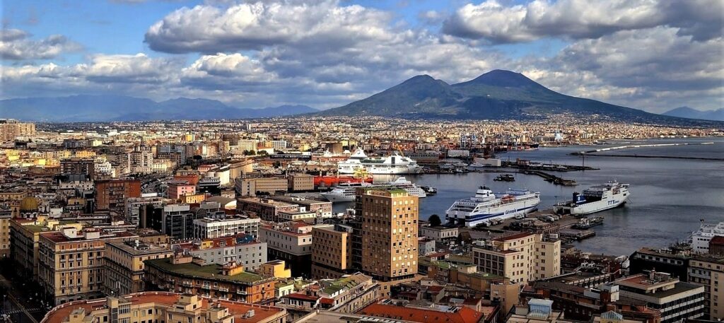 Napoli dall'alto ph Giuseppe Guida