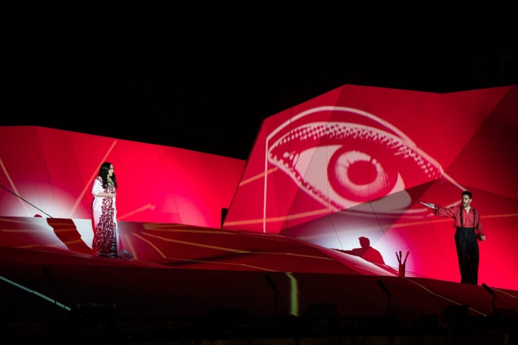 La Tosca di Puccini alle Terme di Caracalla di Roma ha la scenografia di Fuksas. Le foto