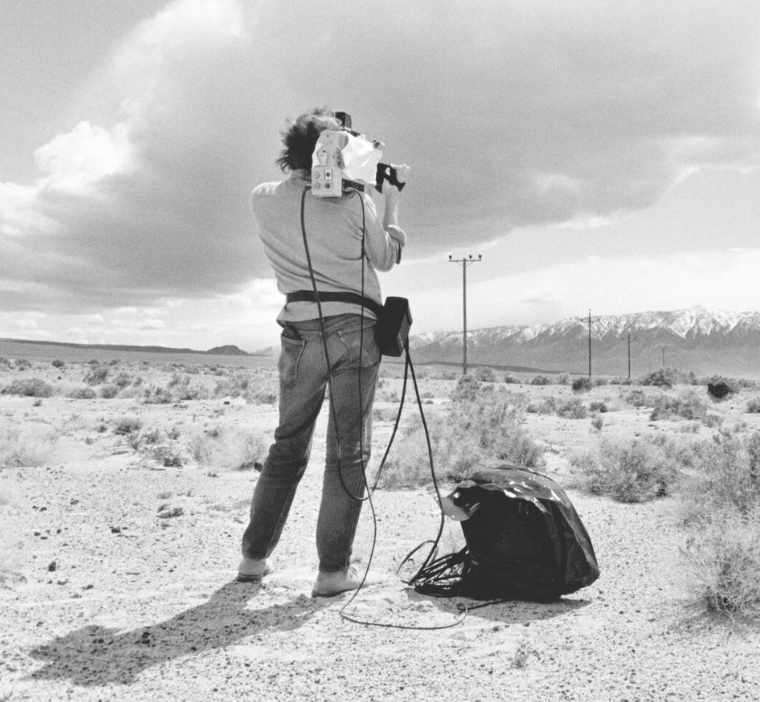 Bill Viola on location for Room for St. John of the Cross, recording Sierra Nevada mountains near Lone Pine, Owens Valley, CA, April 1983. Photo by Kira Perov. Courtesy Bill Viola Studio and Southern & Partners. © Bill Viola