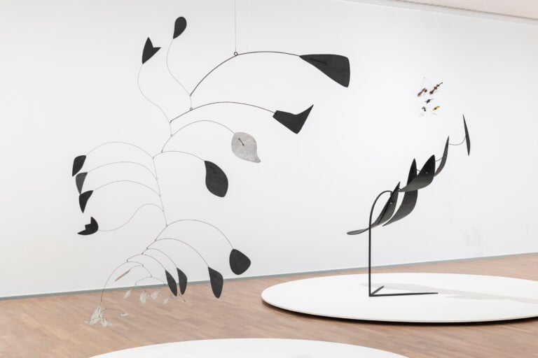 La mostra su Alexander Calder a Lugano: immersione totale nell’arte 