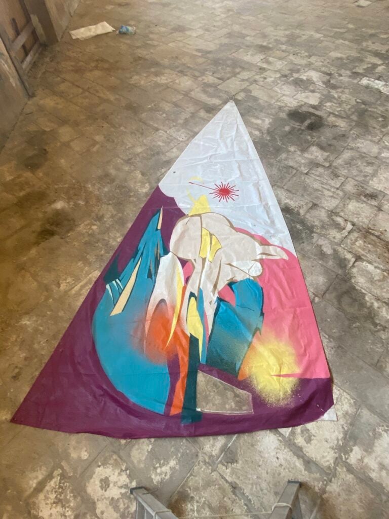 vela dautoresatone 900x1200 1 In Puglia le vele disegnate dagli street artist navigano sul mare di Monopoli. Le foto