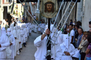 Questa estate tornano i riti settennali a Guardia Sanframondi. Storia e origine di una manifestazione unica al mondo