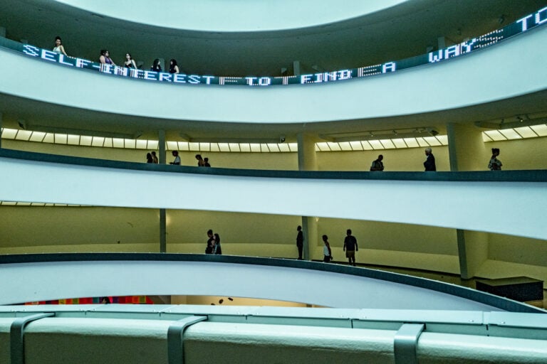 magnani2407081700779 Il teatro di parole di Jenny Holzer al Guggenheim. Le foto da New York