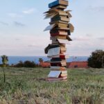 opiemme installazione di libri 2023 In Molise c’è una residenza d’artista che da 12 anni lavora con comunità e territorio