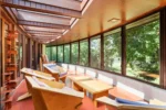 the interior of the winn house courtesy fred taber at jacqua realtors La celebre Winn House di Frank Lloyd Wright in vendita nel Michigan per più di 1 milione di dollari