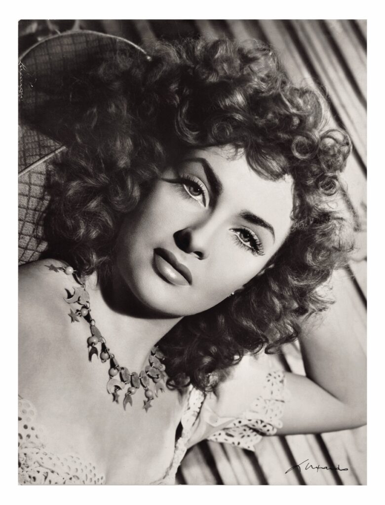 LUXARDO - L'attrice Gina Lollobrigida, 1940