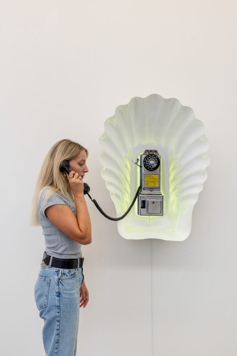 Ariana Papademetropoulos, Ringing Saturn, installation view at MASSIMODECARLO, Milano, 2024