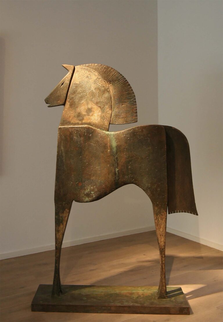 carlos mata caballo eridel 2008 bronzo 165x112x315 cm La fiera Milano Scultura per il 2024 cambia sede e va nella splendida Villa Bagatti Valsecchi a Varedo in Brianza