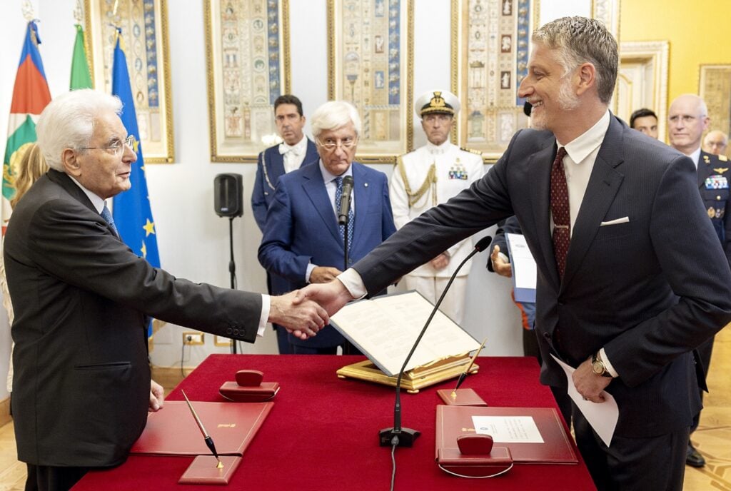 giuligiuramentomattarella Il nuovo presidente del Maxxi sarà un buon presidente se confermerà il direttore Francesco Stocchi